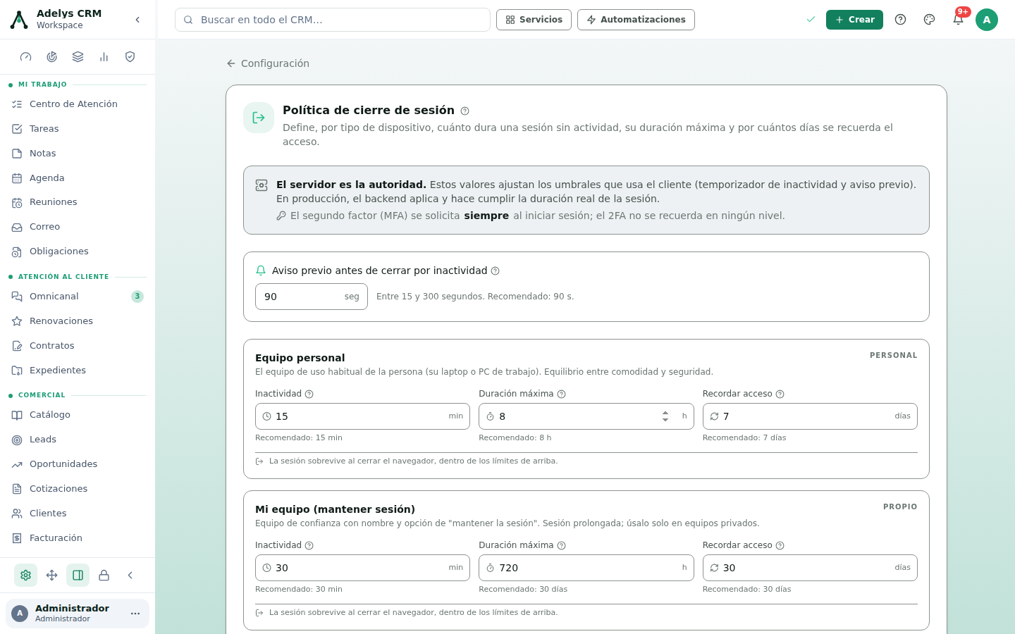 Pantalla Política de cierre de sesión con el aviso «El servidor es la autoridad», el campo Aviso previo antes de cerrar por inactividad en 90 segundos y las tarjetas Equipo personal (15 min de inactividad, 8 h de duración máxima, 7 días de recordar acceso) y Mi equipo (30 min, 720 h, 30 días).