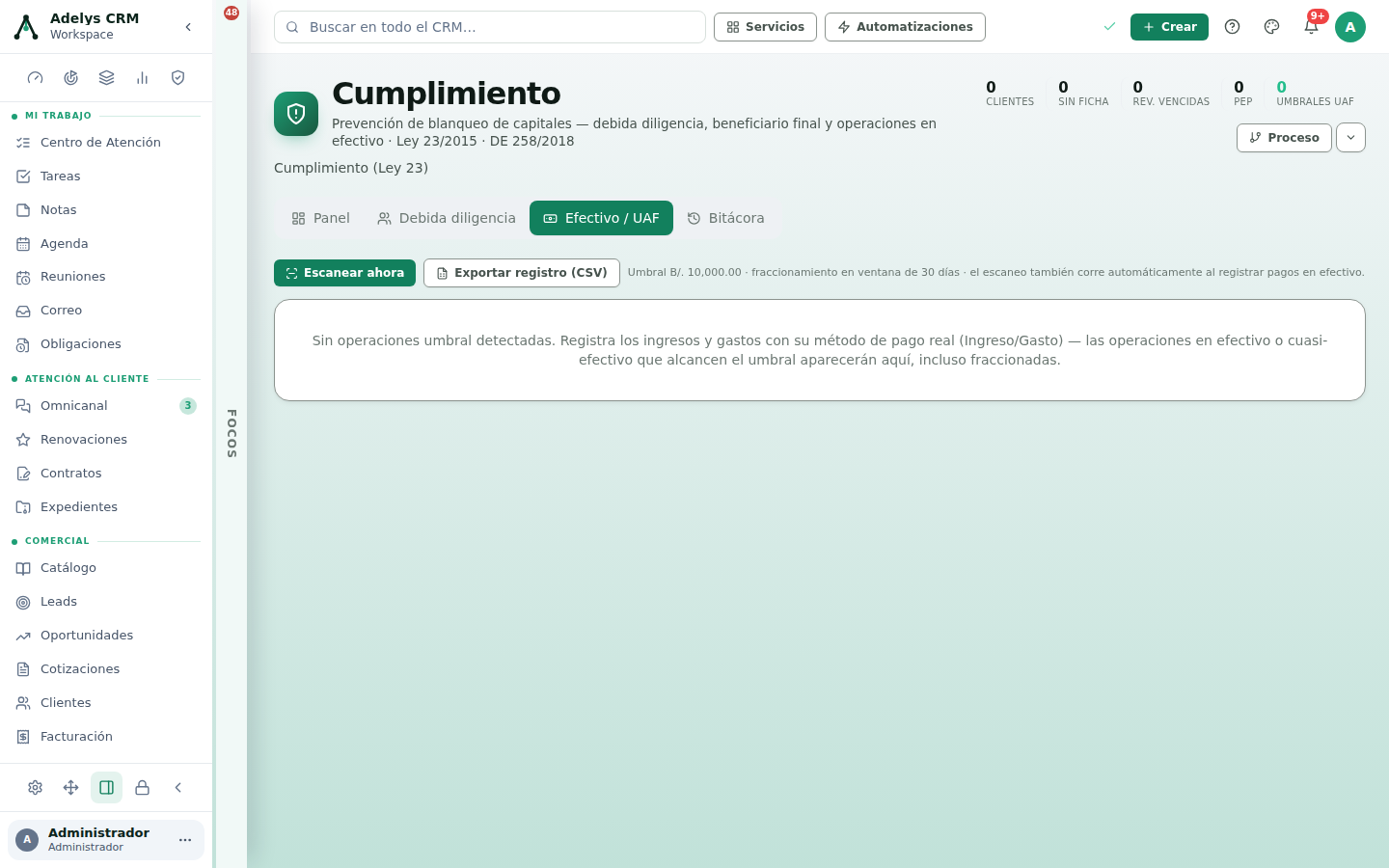 Pestaña Efectivo / UAF con los botones Escanear ahora y Exportar registro (CSV), el recordatorio del umbral de B/. 10 000 y la ventana de fraccionamiento de 30 días, y el mensaje de que no hay operaciones umbral detectadas