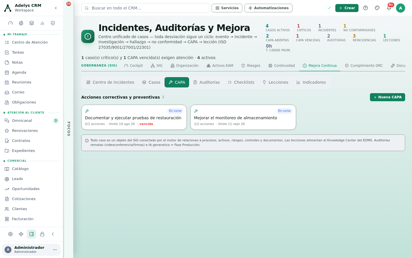 Pestaña CAPA con el botón Nueva CAPA y dos tarjetas de acciones correctivas y preventivas: Documentar y ejecutar pruebas de restauración, en curso, 0 de 1 acciones, con límite 19 ago 26 marcado como vencida; y Mejorar el monitoreo de almacenamiento, en curso, 1 de 2 acciones, con límite 11 sept 26